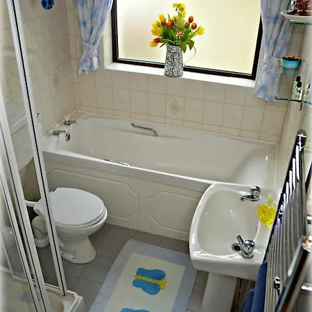 B&B Dromhall Heights 3*