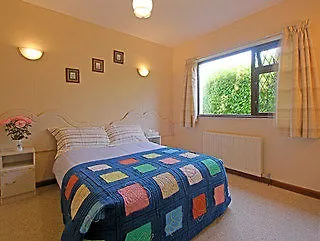 לינה וארוחת בוקר Dromhall Heights